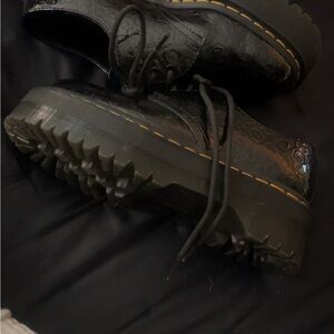 Black Dr marten platform shoes